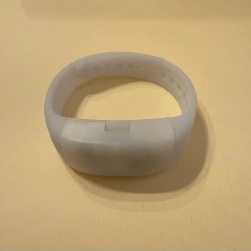 Taylor Swift Reputation Tour LED Bracelet - Picture 7 of 11